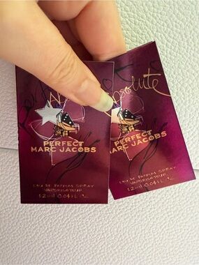 Perfect Marc Jacobs Mini Perfume Sample Cards pack of 2